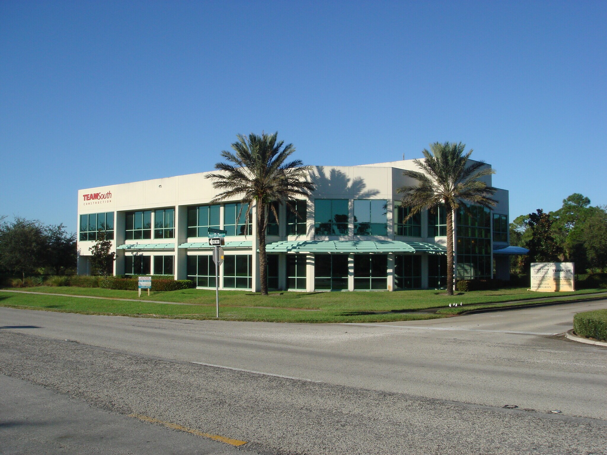 3500 SW Corporate Pky, Palm City, FL à louer Photo de l’immeuble– Image 1 sur 4