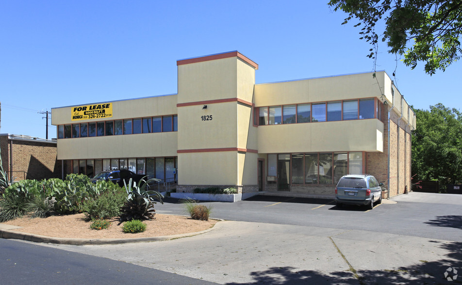 1825 38th 1/2 St, Austin, TX à louer - Photo principale – Image 1 sur 3