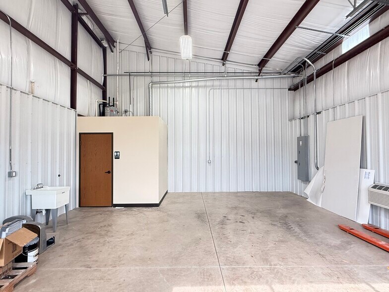 9663 N Council Rd, Oklahoma City, OK à louer - Photo de l’immeuble – Image 3 sur 13