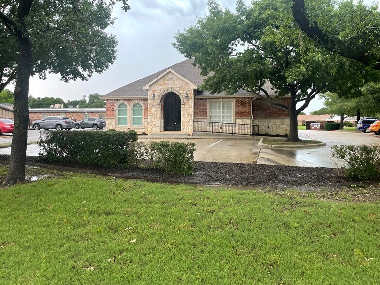 1410 N Plano Rd, Richardson, TX à vendre - Photo de l’immeuble – Image 3 sur 5
