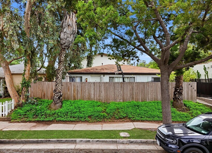 2810 Kansas Ave, Santa Monica, CA à vendre - Photo de l’immeuble – Image 1 sur 13