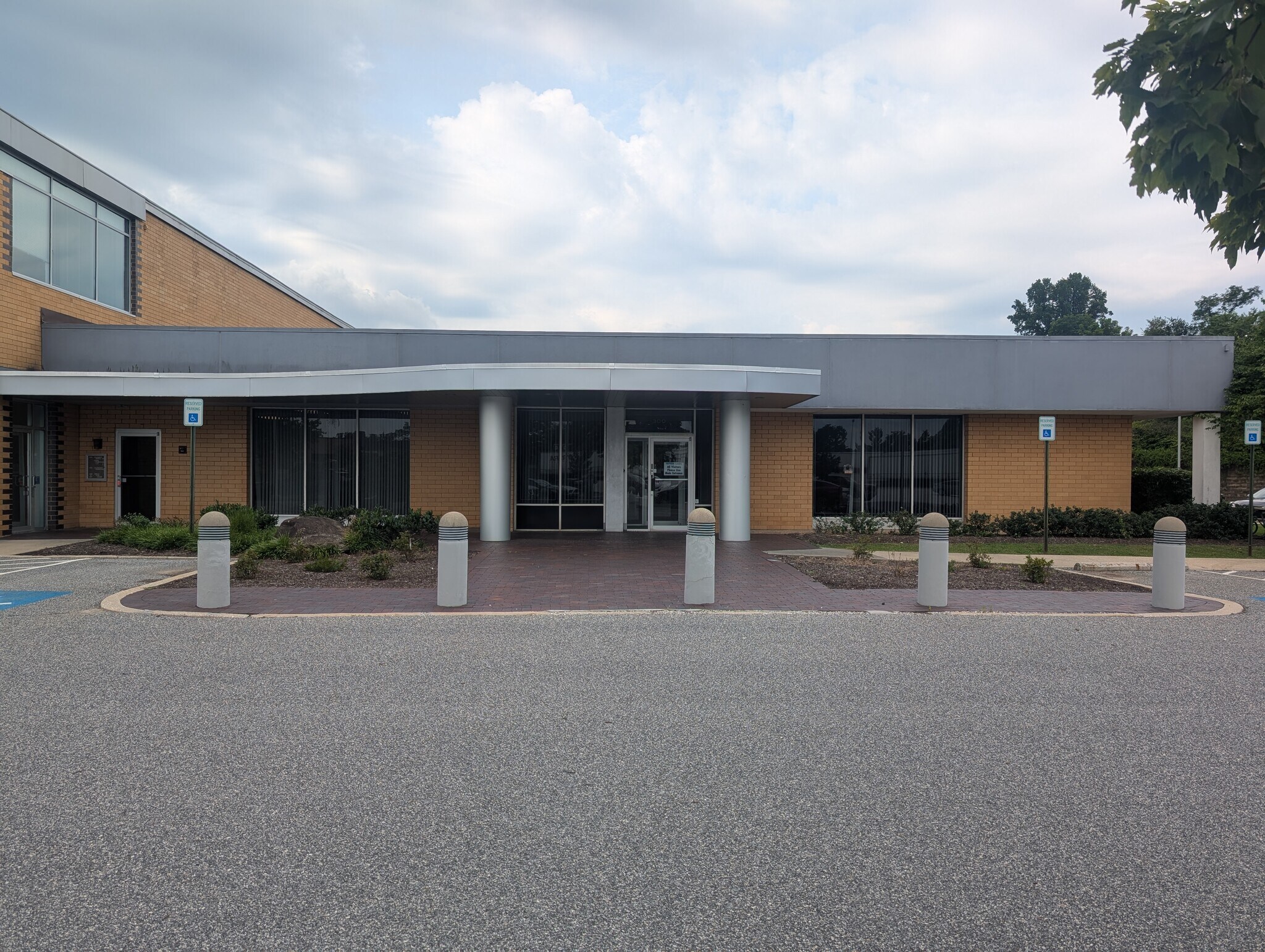 300 Clubhouse Rd, Hunt Valley, MD à louer Photo de l’immeuble– Image 1 sur 14