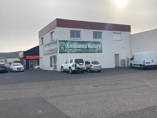 Bureau dans Issoire à louer - Photo de l’immeuble – Image 1 sur 6