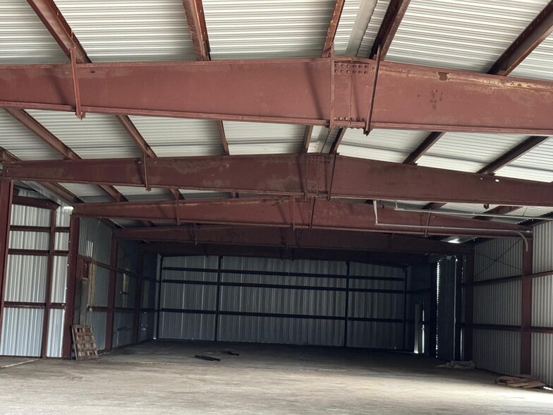 5795 Fannett Rd, Beaumont, TX à louer - Photo de l’immeuble – Image 3 sur 4