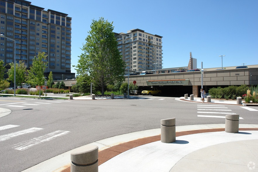 5345-5425 Landmark Pl, Greenwood Village, CO à louer - Photo principale – Image 3 sur 12