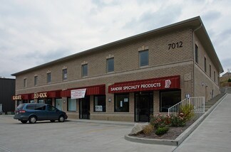 Plus de détails pour 7012 Harrison Ave, Cincinnati, OH - Bureau/Local commercial à louer