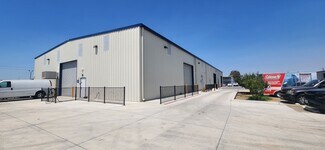 Plus de détails pour 5660 E Clinton Ave, Fresno, CA - Industriel/Logistique à louer