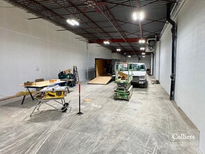 10855-10859 Metro Ct, Maryland Heights, MO à louer Photo intérieure– Image 2 sur 3