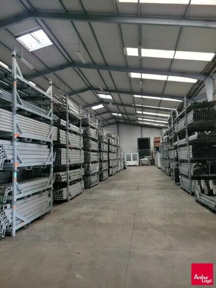 Local d’activités dans Champagné à louer - Photo intérieure – Image 1 sur 4