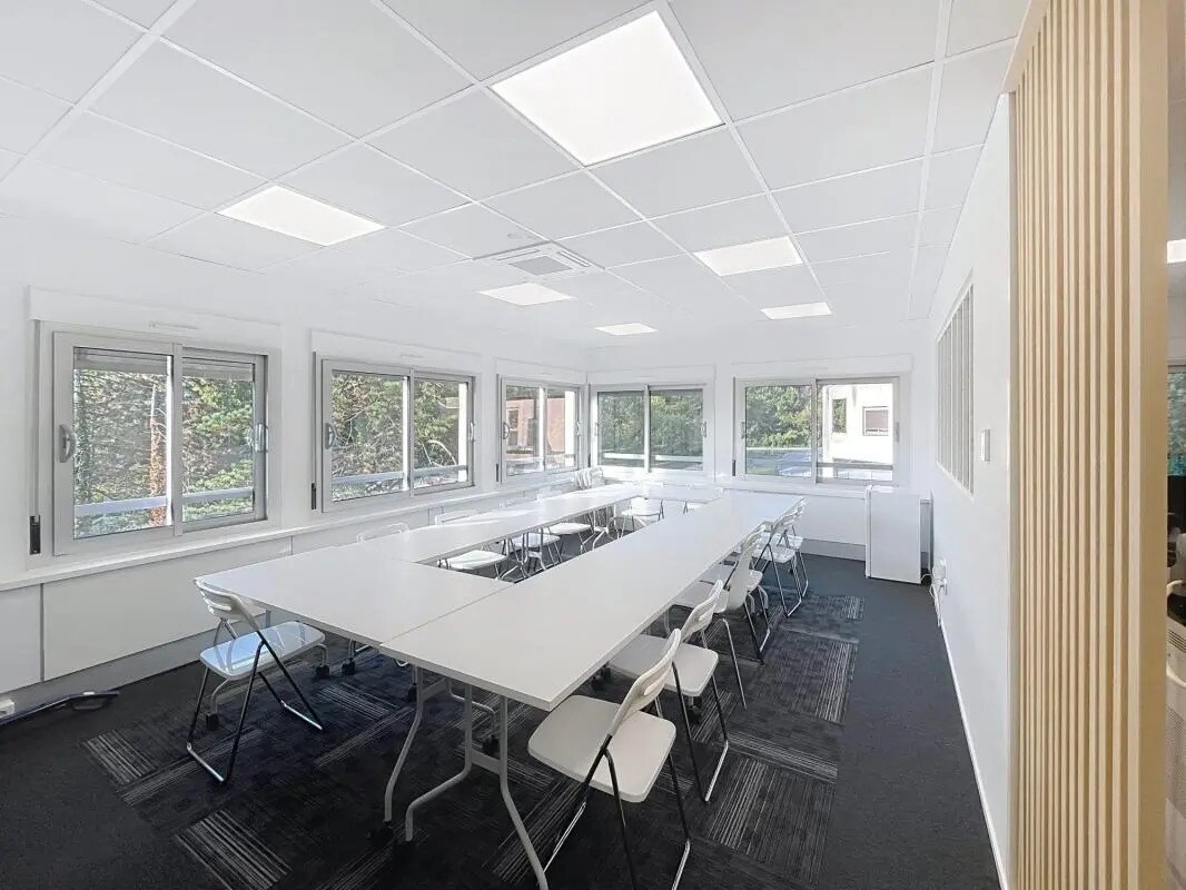 Bureau dans Montagny à vendre Photo intérieure– Image 1 sur 8