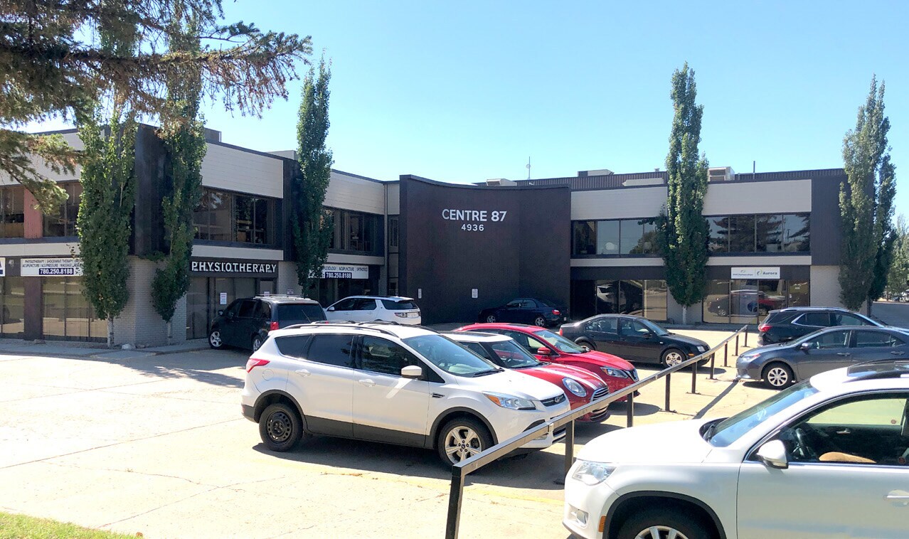 4904-4940 87 St NW, Edmonton, AB à louer Photo principale– Image 1 sur 10