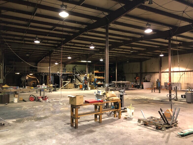 6124 Potters, Plumsteadville, PA à vendre - Photo de l’immeuble – Image 2 sur 13