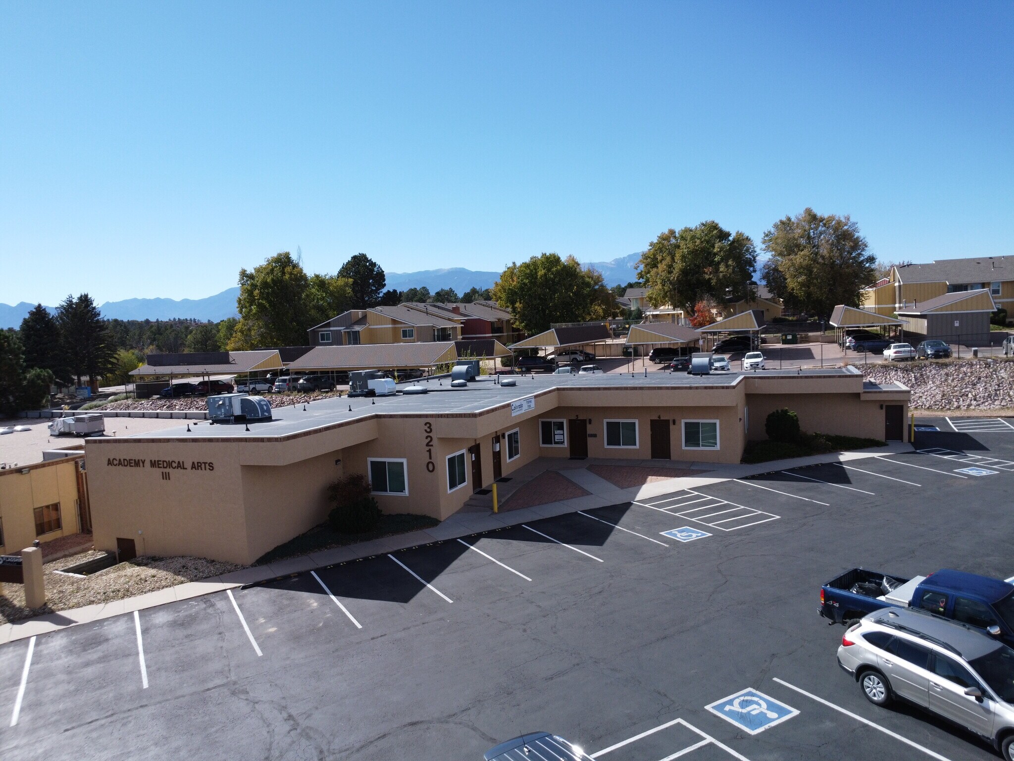 3210 N Academy Blvd, Colorado Springs, CO à vendre Photo principale– Image 1 sur 7