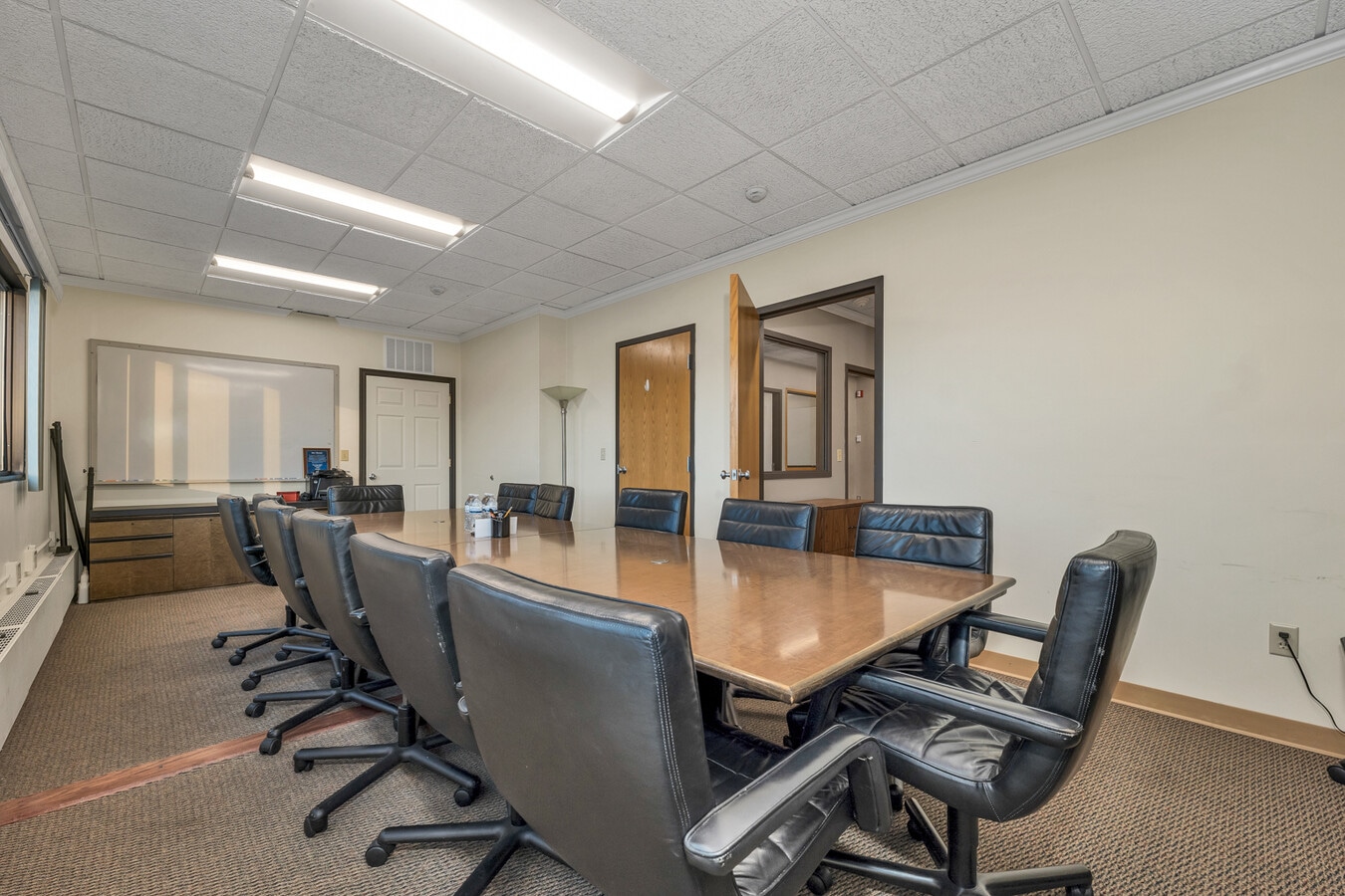 231 Sutton St, North Andover, MA 01845 - Lot 2a+2b -  - Photo intérieure - Image 1 of 61