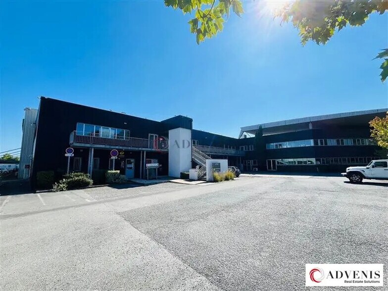 Bureau dans Mérignac à louer - Photo de l’immeuble – Image 1 sur 12