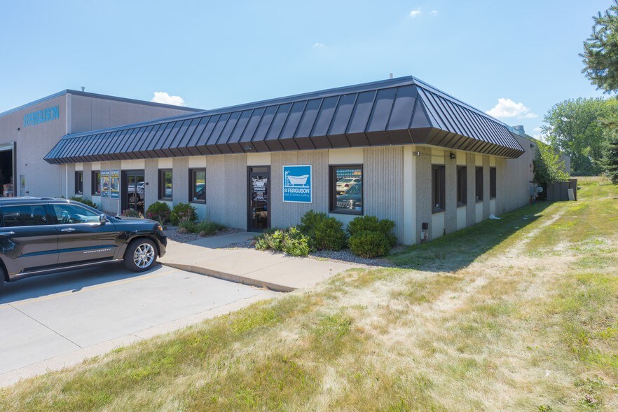 2134 NW 108th St, Clive, IA à louer - Autre – Image 1 sur 7