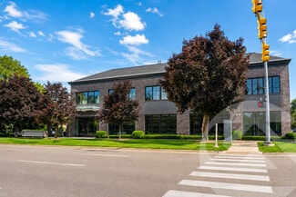 Plus de détails pour 35975 Woodward Ave, Birmingham, MI - Bureau à louer