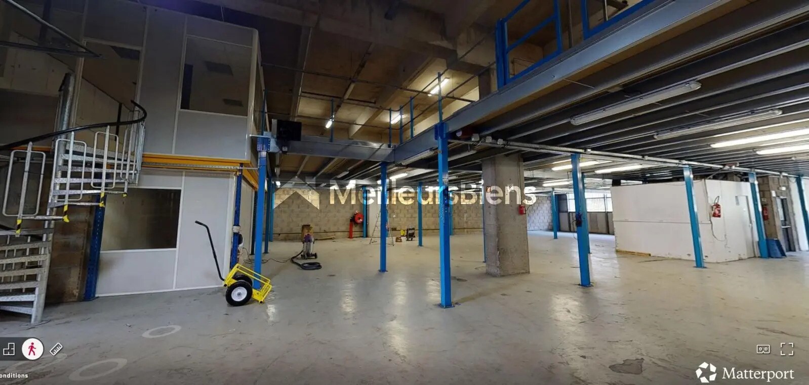 Local d'activités dans Pantin à vendre Photo intérieure– Image 1 sur 3