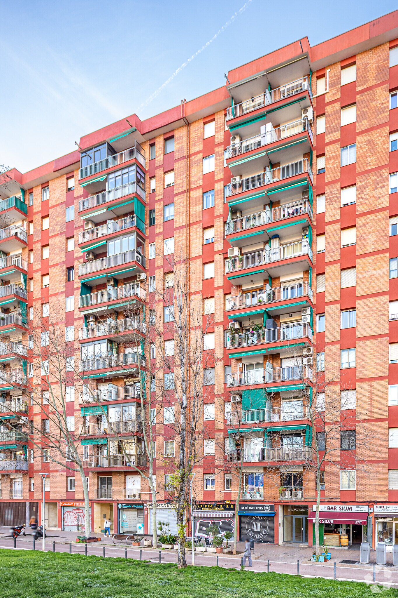 Immeuble residentiel dans Barcelone, Barcelona à vendre Photo principale– Image 1 sur 3