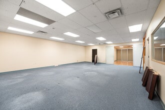 14 Front St, Hempstead, NY à louer Photo intérieure– Image 2 sur 9