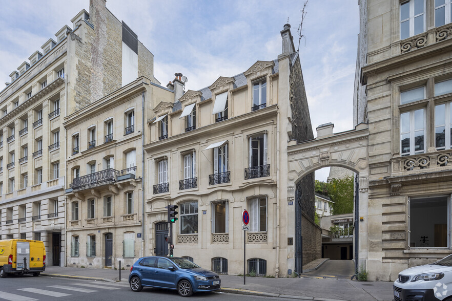 20 Rue De Prony, Paris à louer - Photo de l’immeuble – Image 3 sur 8