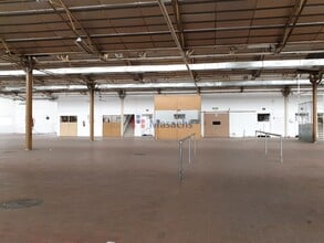 Industriel/Logistique dans Móstoles, Madrid à louer Photo intérieure– Image 1 sur 3