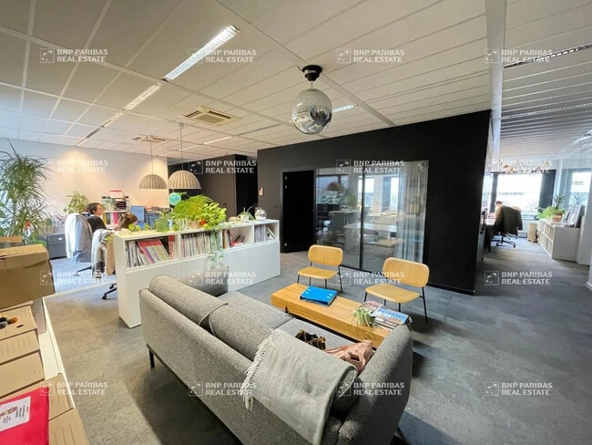 Plus de détails pour Bureau à louer