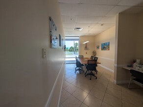 2705-2819 Peters Rd, Fort Pierce, FL à louer Photo intérieure– Image 2 sur 5