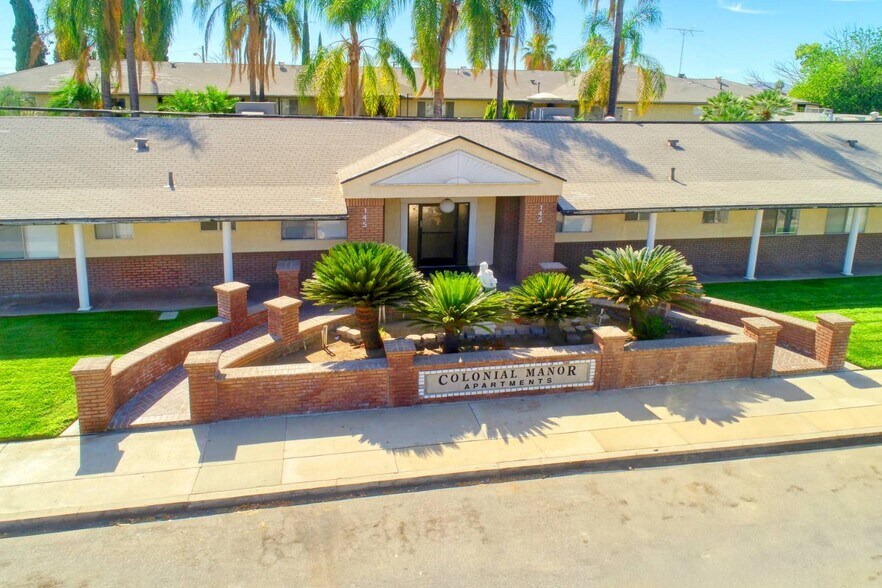 145 W Grove St, Rialto, CA à vendre - Photo de l’immeuble – Image 2 sur 15