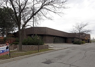 Plus de détails pour 785 Arrow Rd, Toronto, ON - Industriel/Logistique à vendre