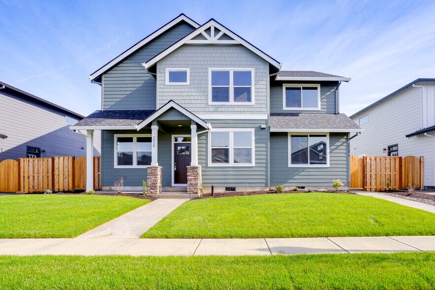 2924 NW 16th St, Battle Ground, WA à vendre - Photo principale – Image 1 sur 12