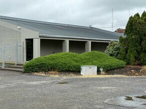 8811 SE Herbert Ct, Clackamas, OR à louer Photo intérieure– Image 2 sur 3