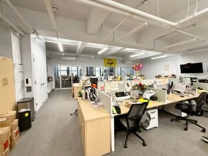 315-321 W 39th St, New York, NY à louer Photo intérieure– Image 1 sur 5