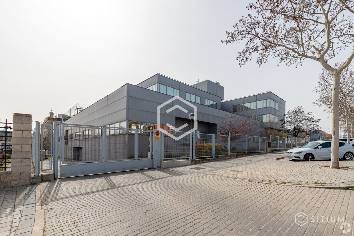 Avenida de la Industria, 37, Tres Cantos, Madrid à louer Photo de l’immeuble– Image 1 sur 28