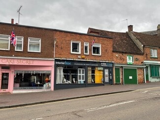 Plus de détails pour 3 High St, Newport Pagnell - Local commercial à louer