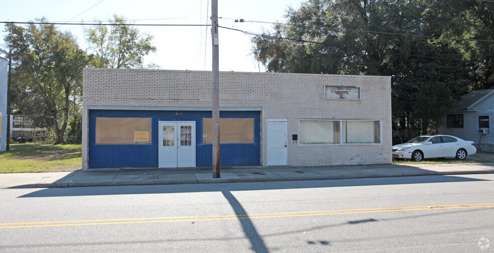 1813 Reynolds Ave, North Charleston, SC à vendre - Photo de l’immeuble – Image 2 sur 7