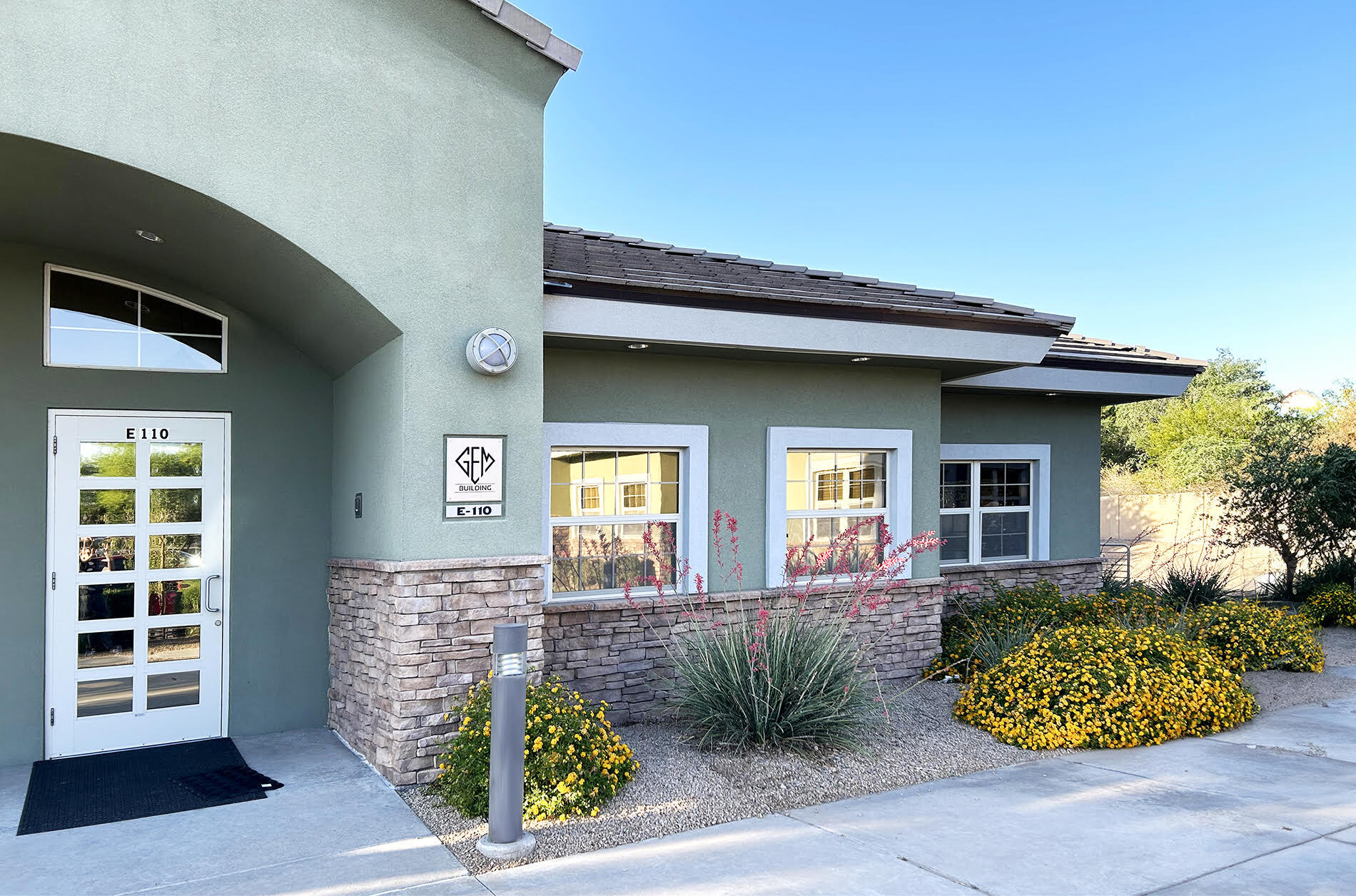 14001 N 7th St, Phoenix, AZ à vendre Photo de l’immeuble– Image 1 sur 9
