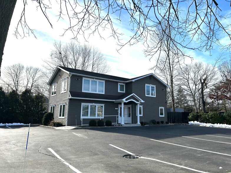 280 Smithtown Blvd, Nesconset, NY à vendre - Photo de l’immeuble – Image 1 sur 15