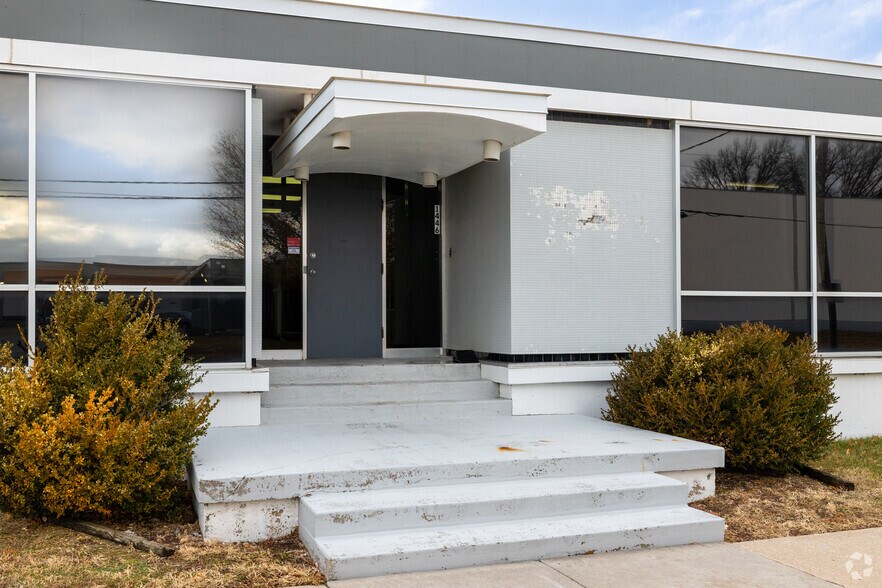 1446 Taney St, North Kansas City, MO à louer - Photo de l’immeuble – Image 2 sur 5