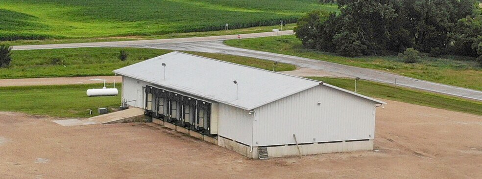 4493 US-12, Willmar, MN à louer - Photo de l’immeuble – Image 2 sur 14