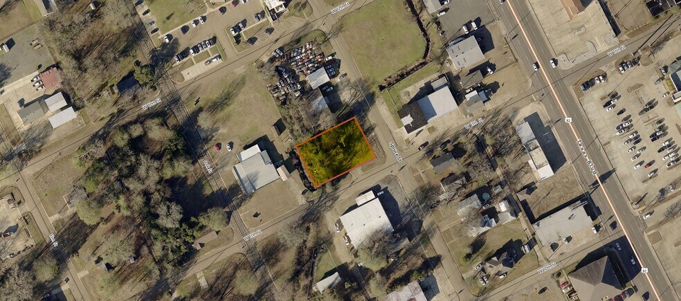 1103 Spruce St, Texarkana, TX à vendre - Photo principale – Image 1 sur 3