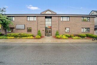 Plus de détails pour 42 Locust Ave, Wallington, NJ - Bureau à louer