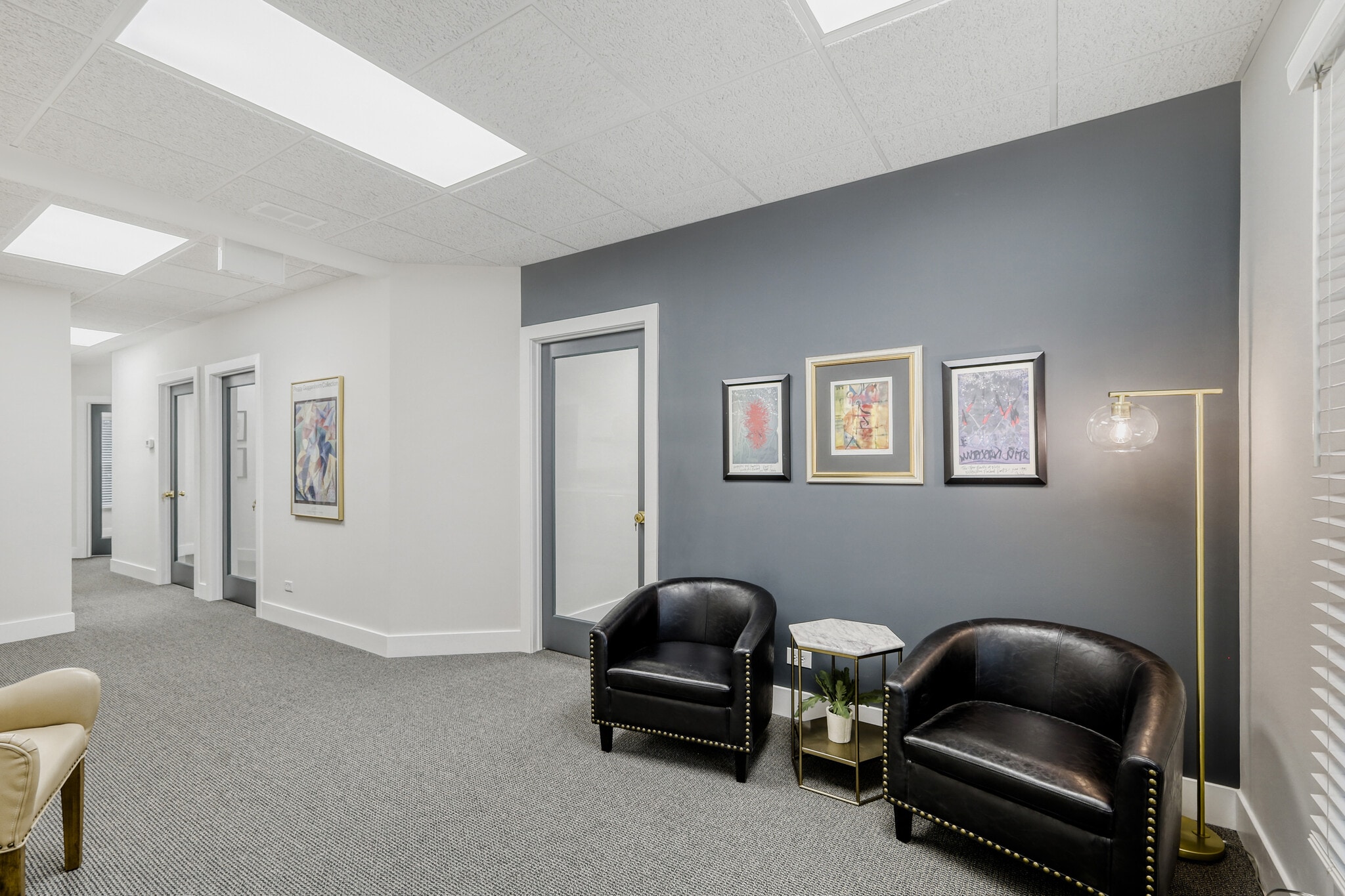 610 W Roosevelt Rd, Wheaton, IL à louer Photo intérieure– Image 1 sur 5