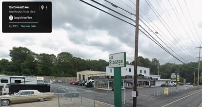 225 Cowesett Ave, West Warwick, RI à louer Photo intérieure– Image 1 sur 3