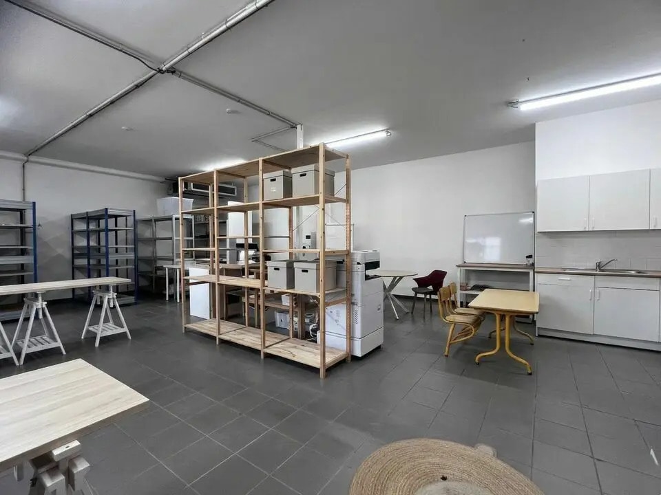 Industriel/Logistique dans Nice à louer Photo intérieure– Image 1 sur 4