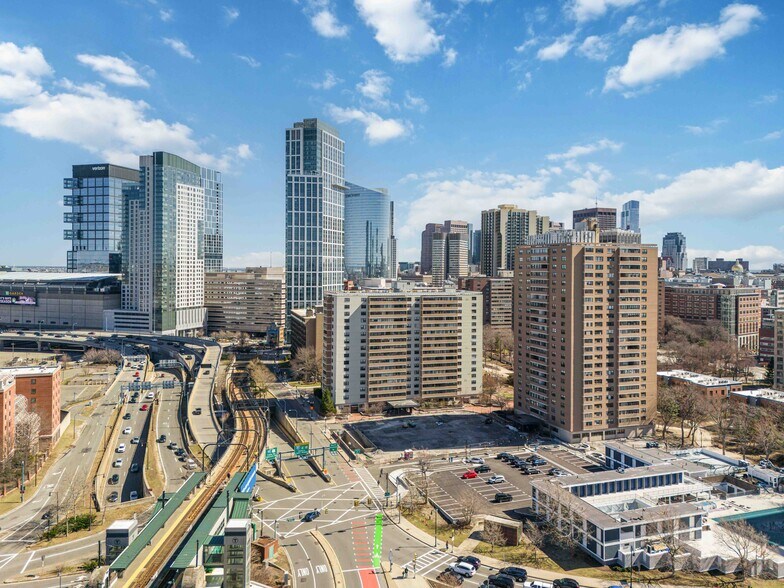 7 Whittier Pl, Boston, MA à vendre - Photo de l’immeuble – Image 2 sur 11