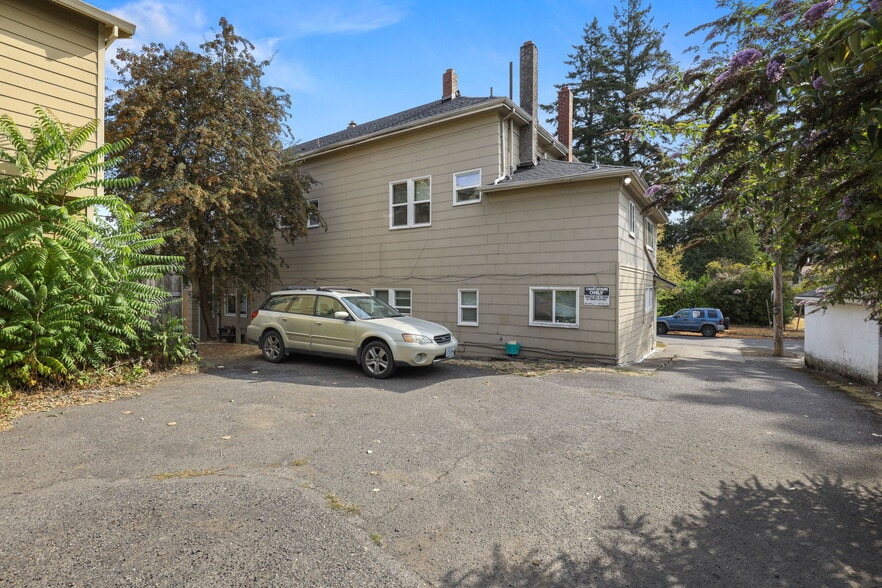 7630 SE Woodstock Blvd, Portland, OR à vendre - Photo de l’immeuble – Image 3 sur 11