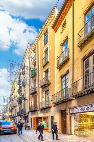 Plus de détails pour Carrer de la Portaferrissa, 24, Barcelone - Local commercial à louer