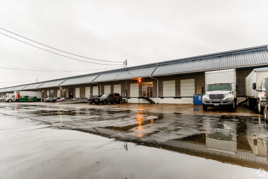 1044-1052 Avondale Rd, Hendersonville, TN à louer - Photo principale – Image 1 sur 6