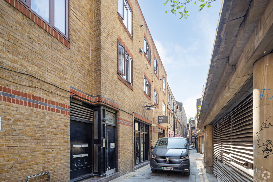 3 Nottingham Ct, Londres à louer - Photo de l’immeuble – Image 2 sur 2